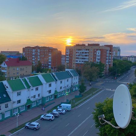 Однокомнатная Студия, Центр Города Костанай Екстериор снимка
